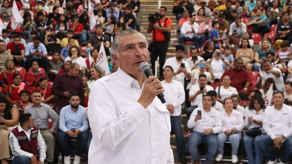 Adán Augusto López en Sonora 6